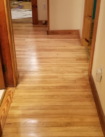 Hardwood-Flooring-Hallway-Narrow-Width