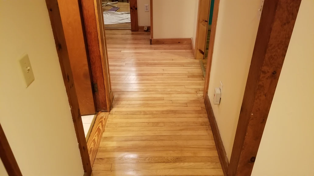 Hardwood-Flooring-Hallway-Narrow-Width